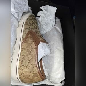 COACH MENS SLIP ON SIGNATURE KHAKI